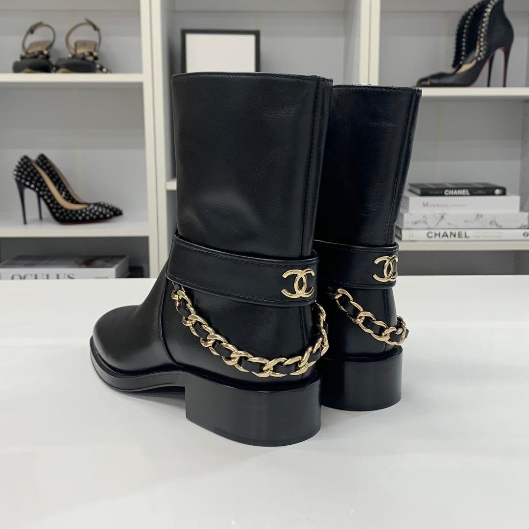 Chanel Leather CC Logo Chain Short Boots Black — view 5