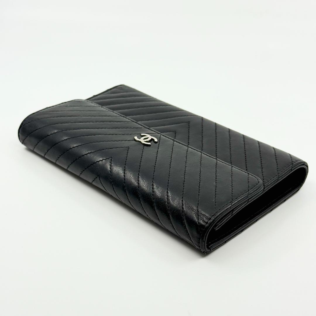 Chanel Wallet Stitch Wallet Silver