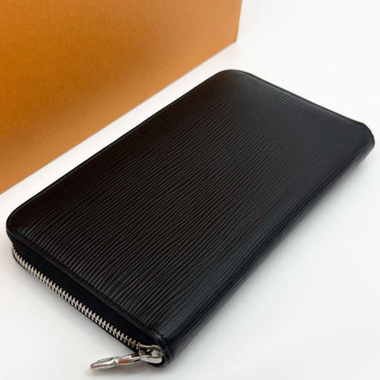 Louis Vuitton New Zippy Organizer NM Epi Black Wallet — view 4
