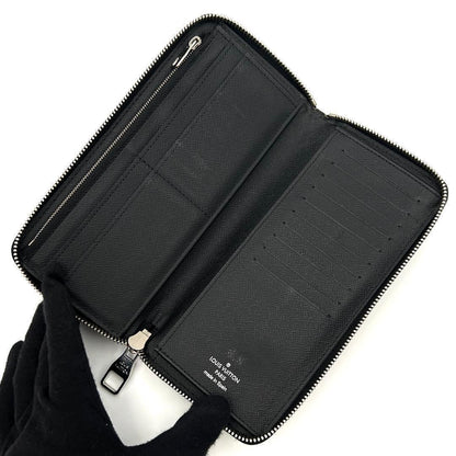 Louis Vuitton Taiga Vertical Wallet Business Black — view 3