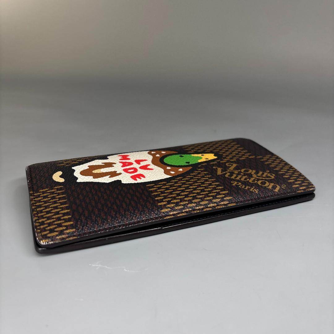 Ultra Louis Vuitton NIGO Damier Giant Portefeuille Blazer