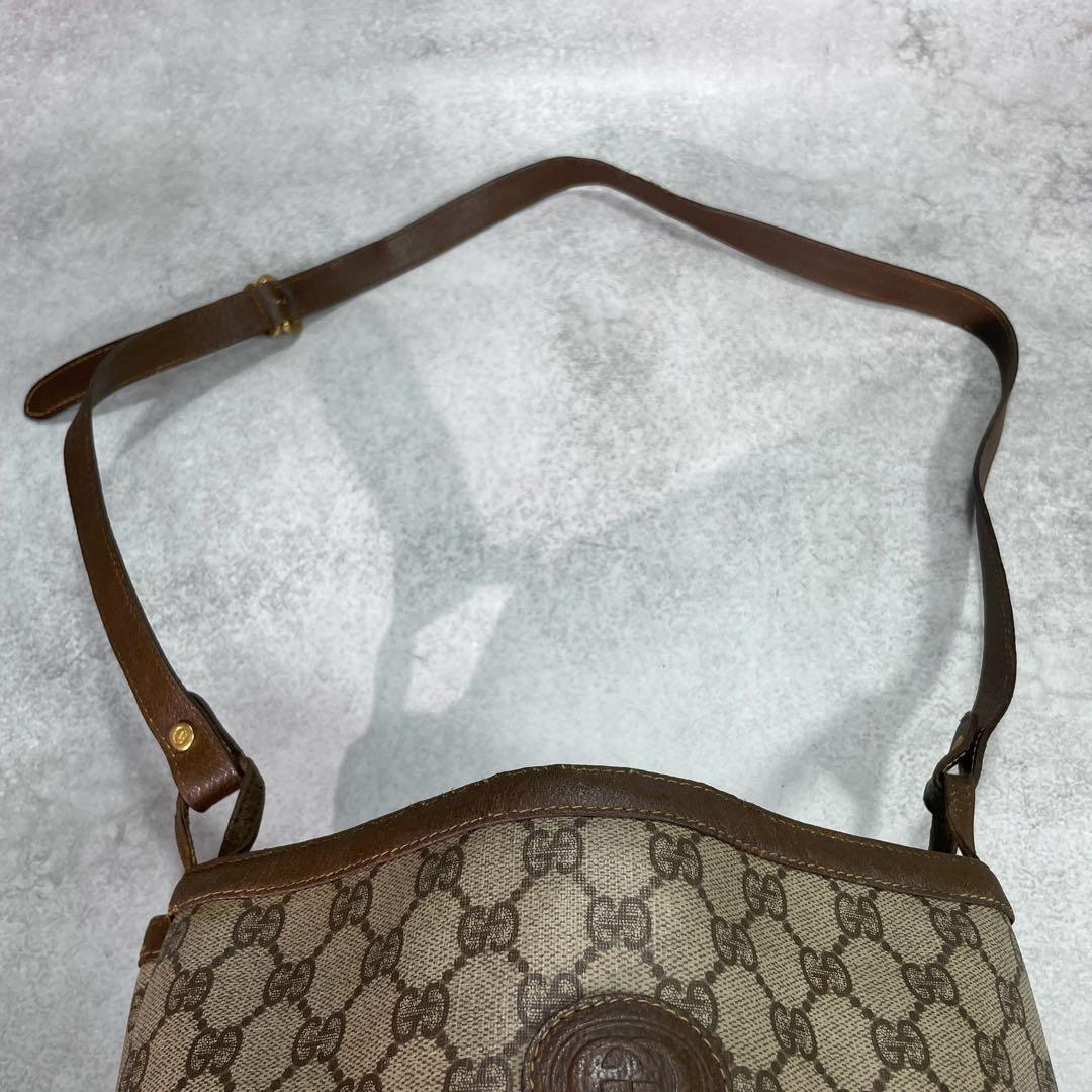 Gucci GG Shoulder Bag Brown Beige Leather Logo — view 4