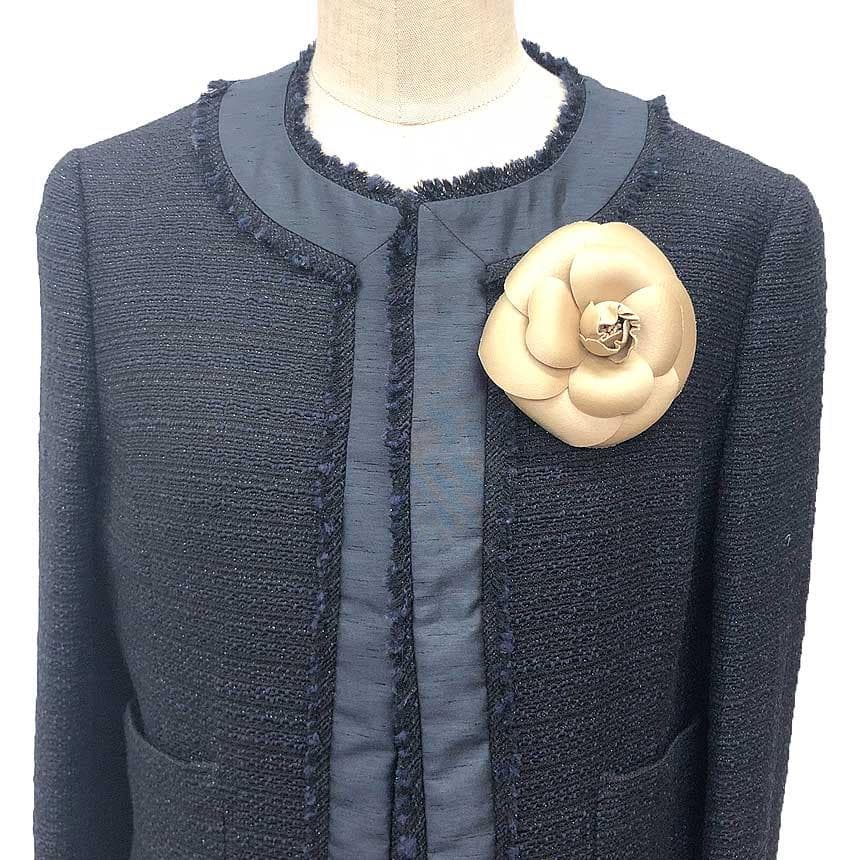 Chanel Camellia Corsage Aq12234