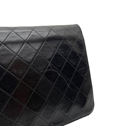 Chanel Quilted Lambskin CC Logo Chain Shoulder Bag