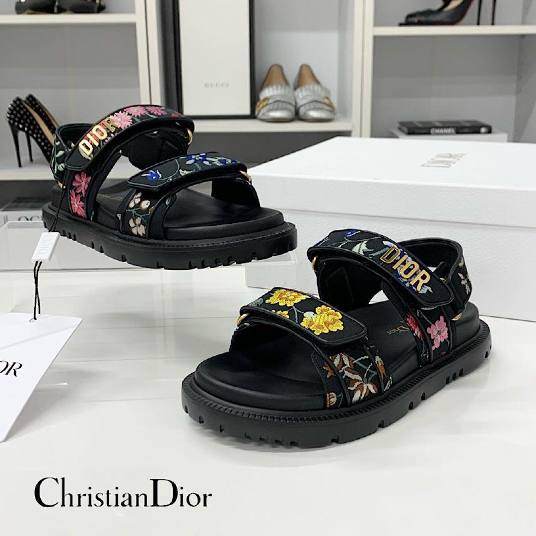 Dior Dio le Act Floral Pattern Embroidered Velcro Sandals