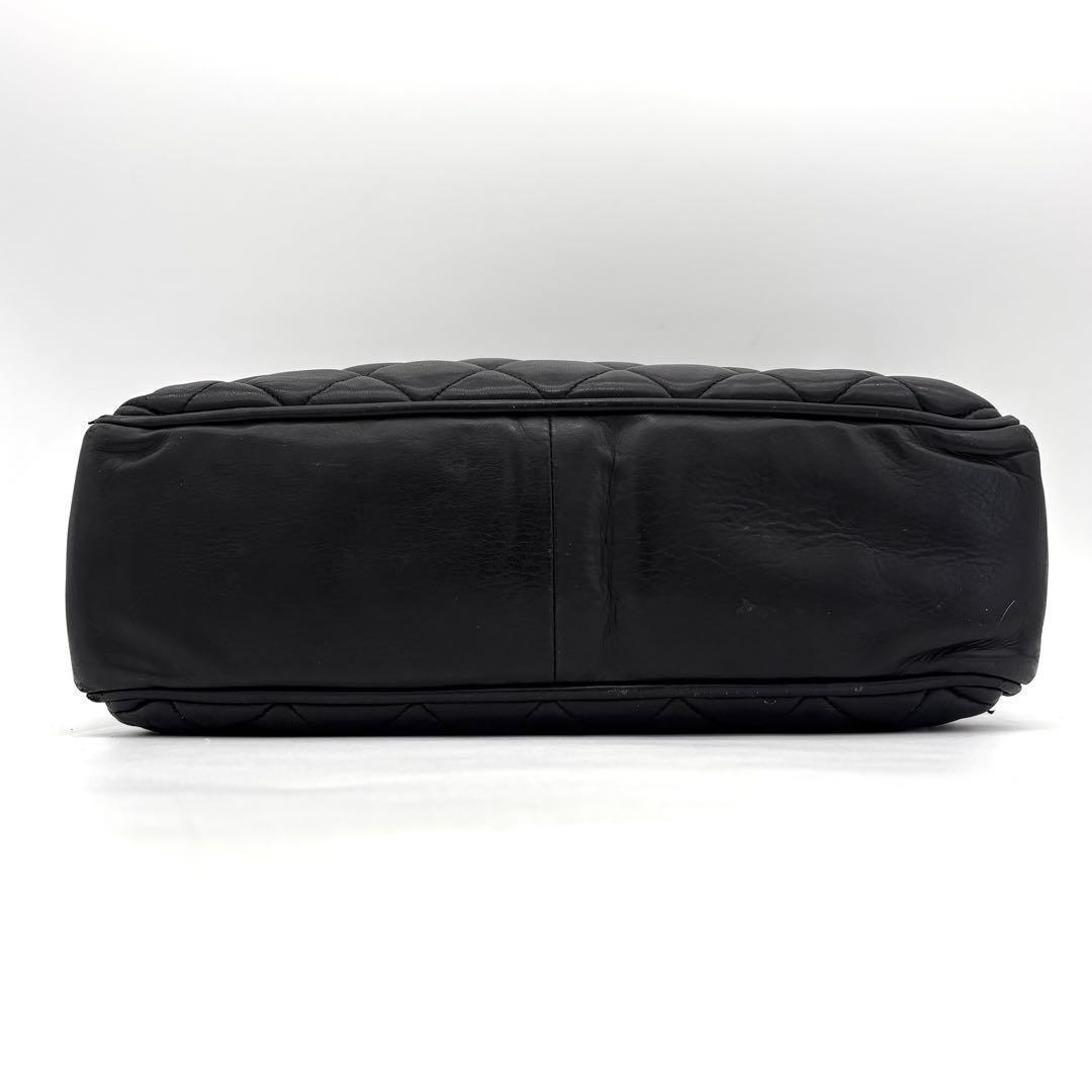 Chanel Quilted Tote Bag Chain Lambskin Black — view 7