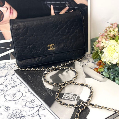 Chanel Chain Wallet Camellia Black