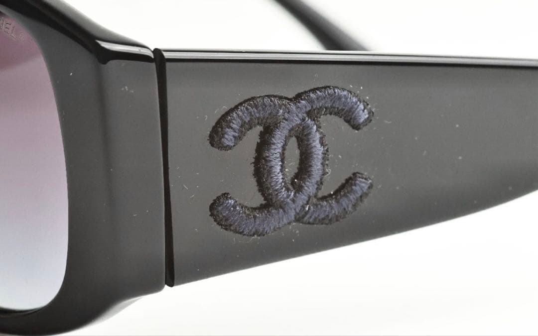 Chanel CC Logo Sunglasses Eyewear — view 8
