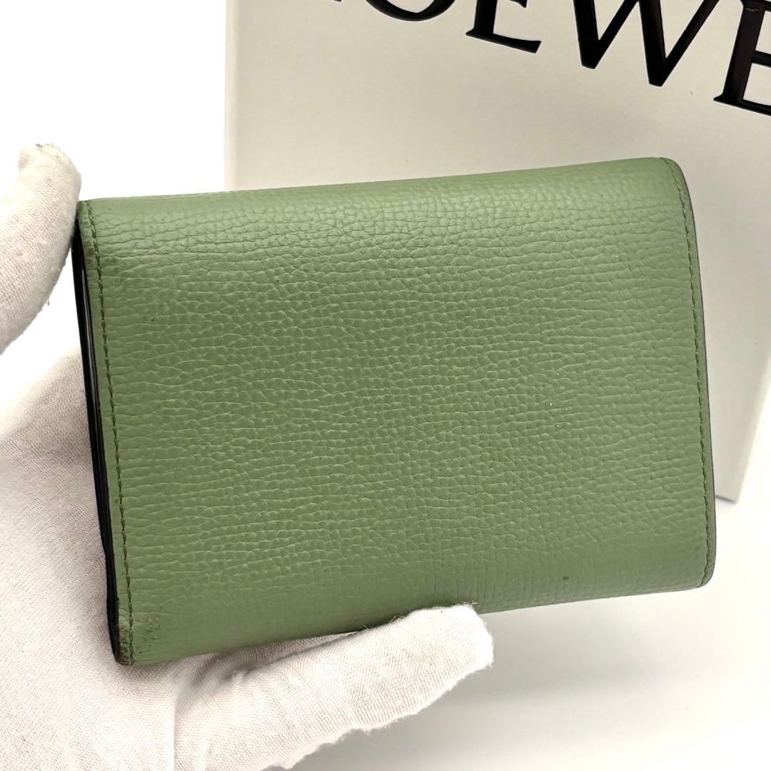 Loewe Wallet Trifold Anagram Green — view 2
