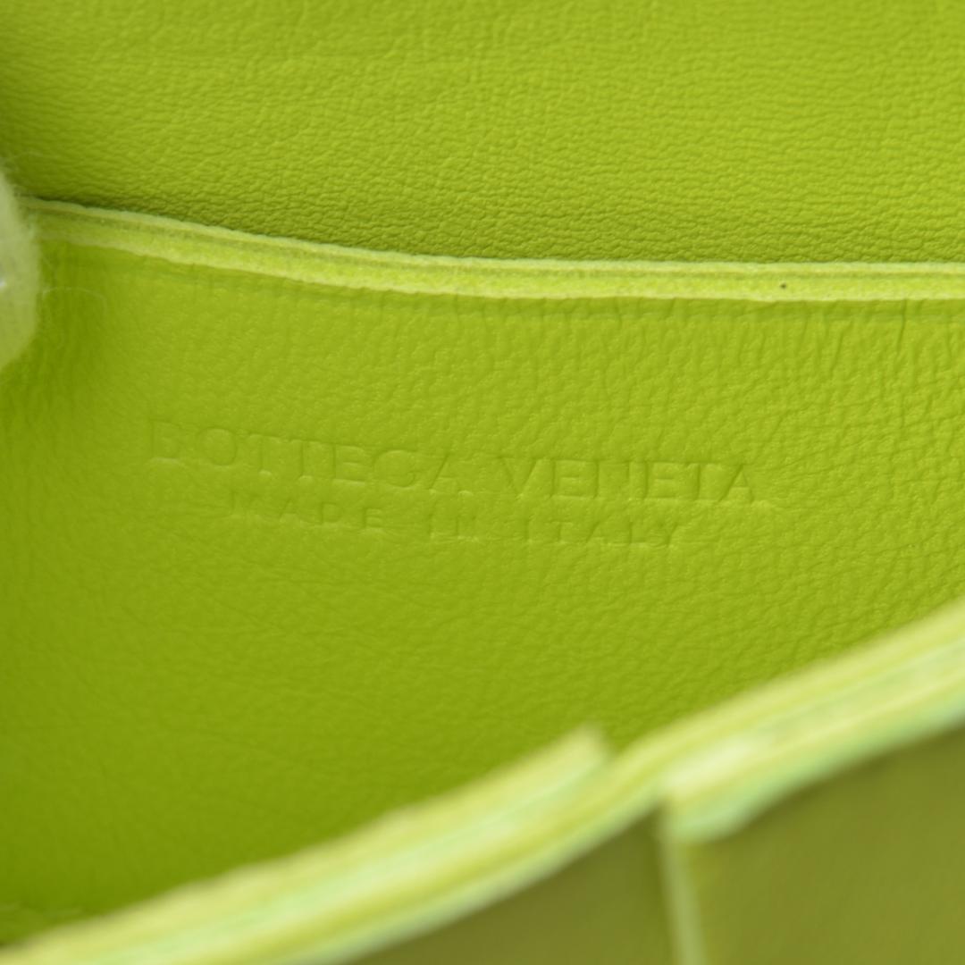 Bottega Veneta Caddy Cassette Shoulder Bag Lime Green Leather — view 9