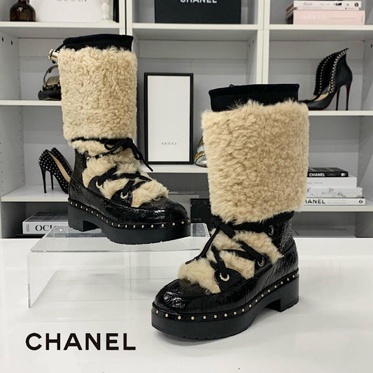 Chanel CC Logo Crinkle Shearling Leather Middle Boots Black