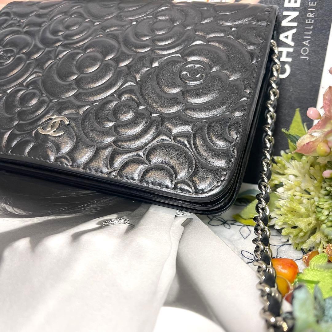 Chanel Chain Wallet Camellia Black Shoulder Bag — view 5