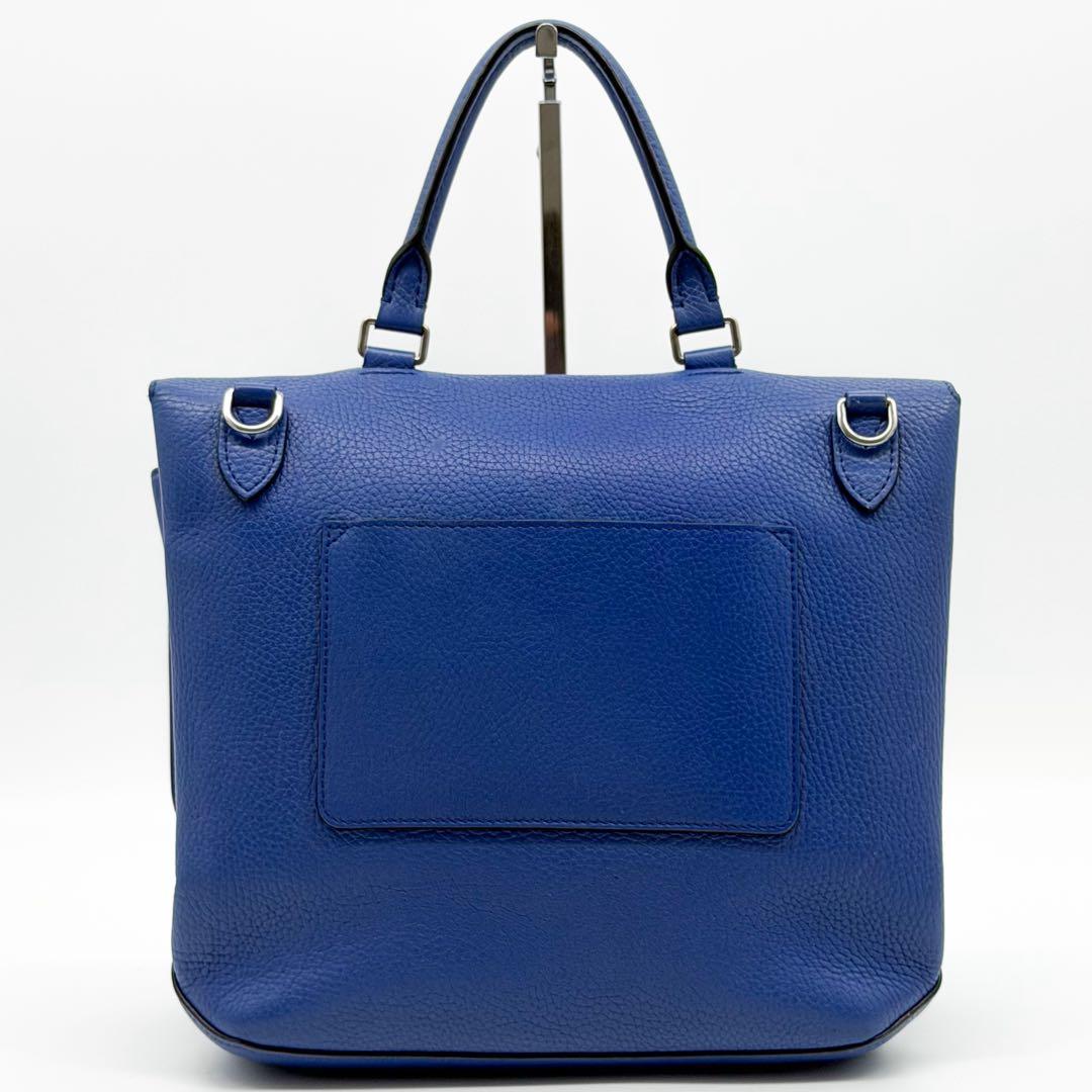 Louis Vuitton Volta Capucines Taurillon Handbag 2-Way — view 3