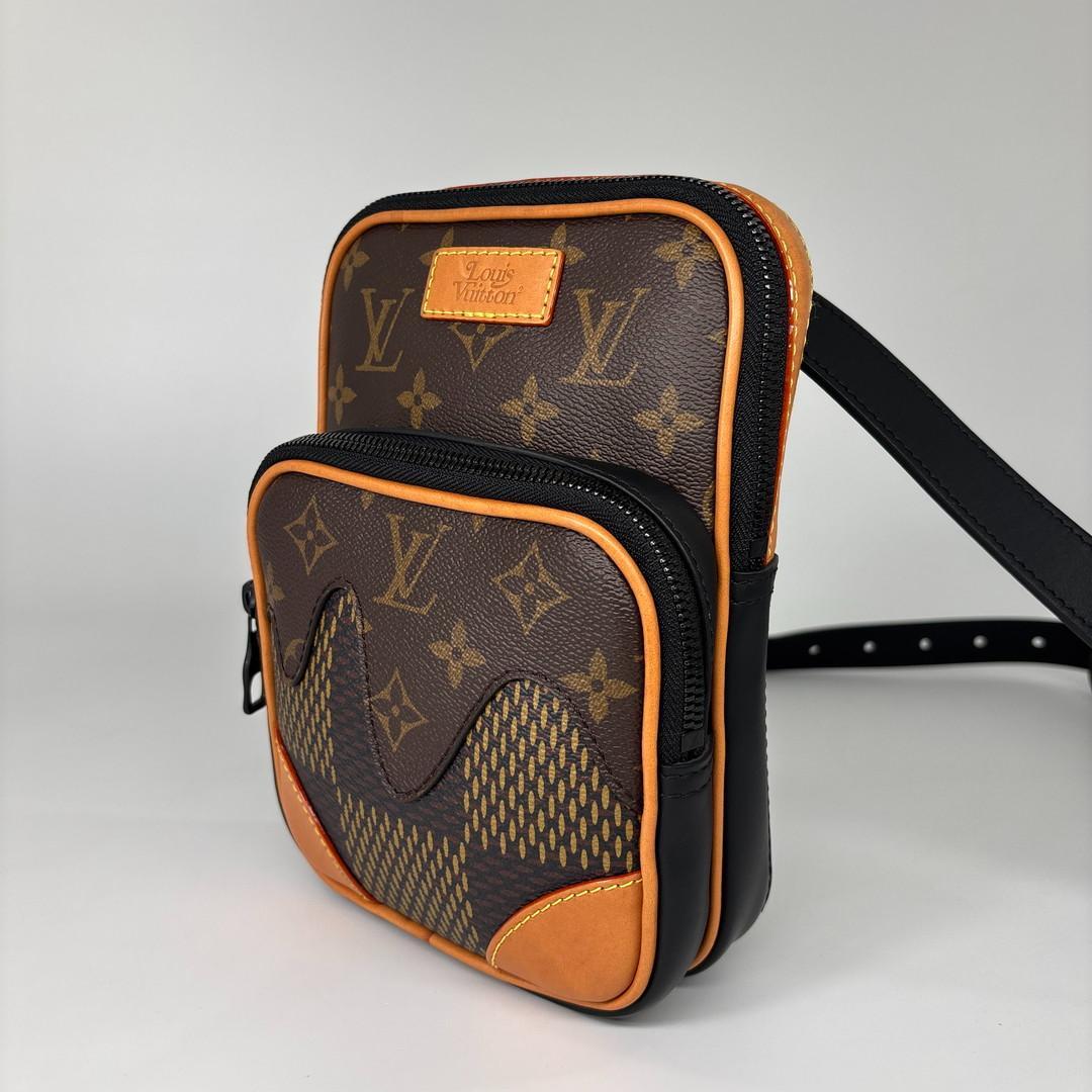 Louis Vuitton Amazon Shoulder Bag Damier Giant — view 2