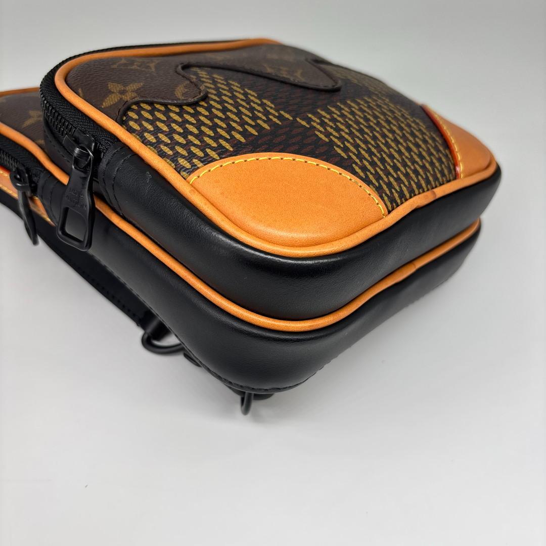 Louis Vuitton Amazon Shoulder Bag Damier Giant — view 8