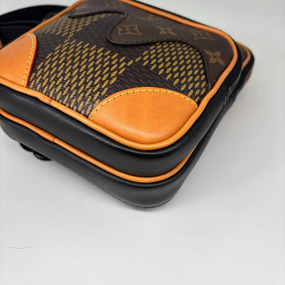 Louis Vuitton Amazon Shoulder Bag Damier Giant — view 9