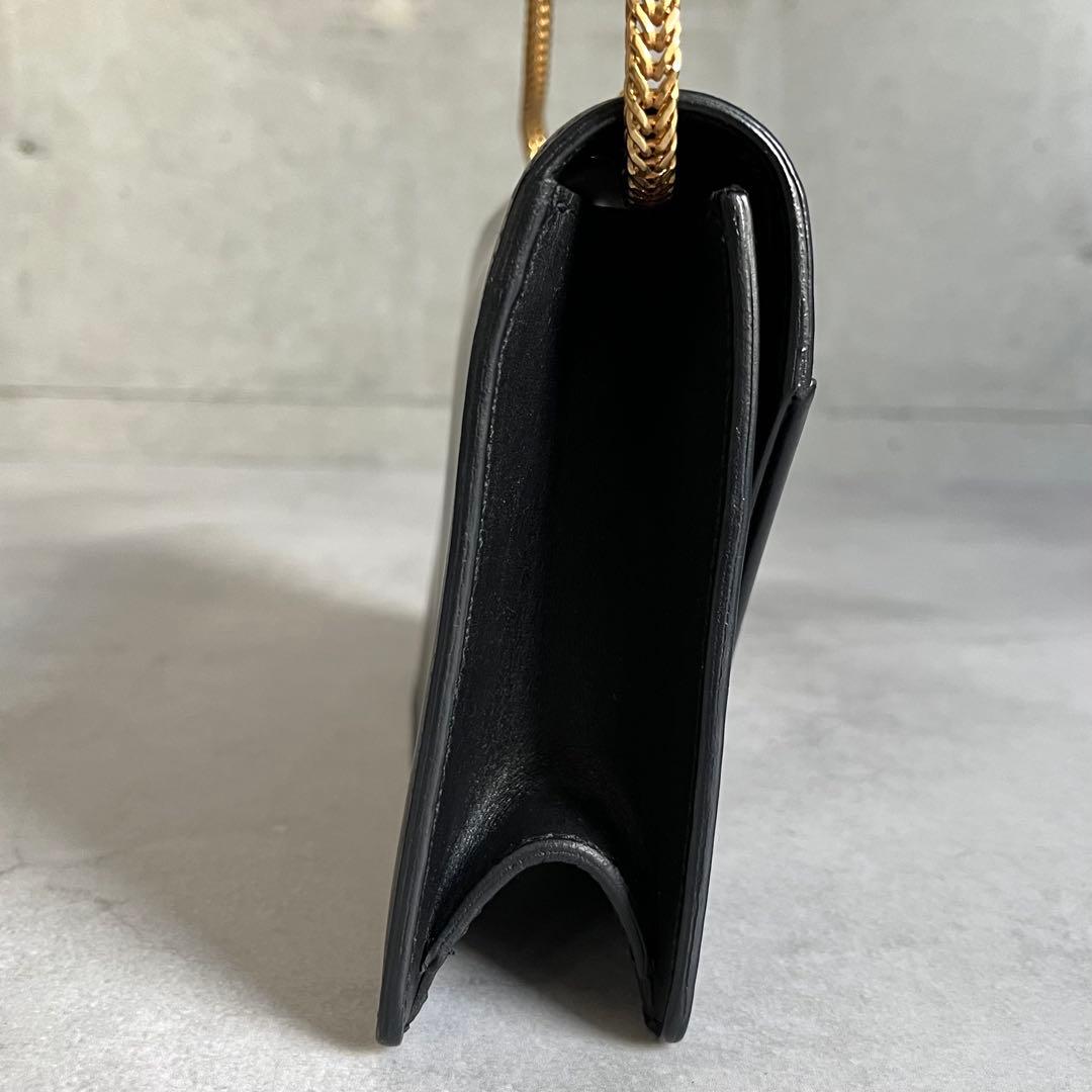 Saint Laurent Betty Shoulder Bag Black Gold Chain — view 4