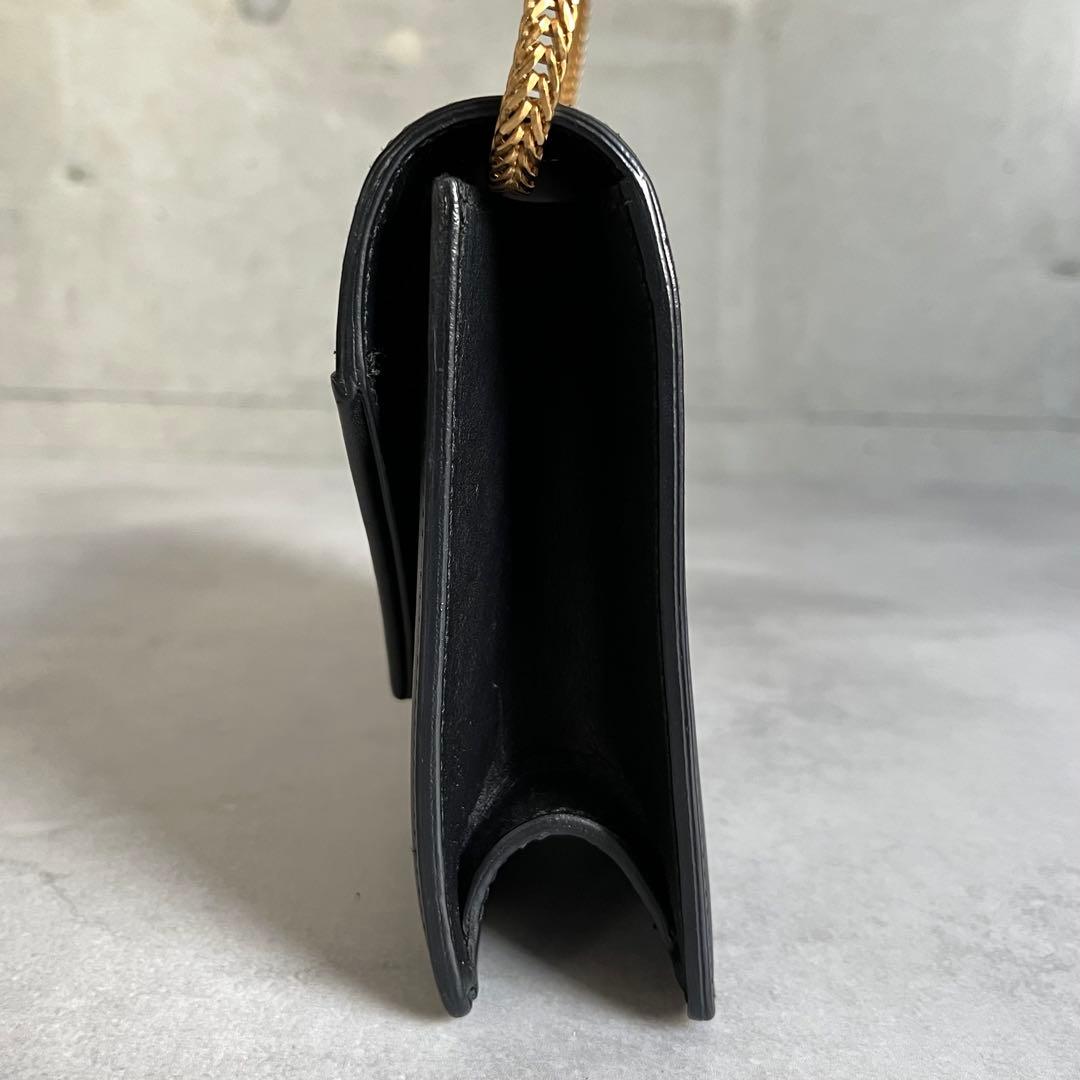 Saint Laurent Betty Shoulder Bag Black Gold Chain — view 5
