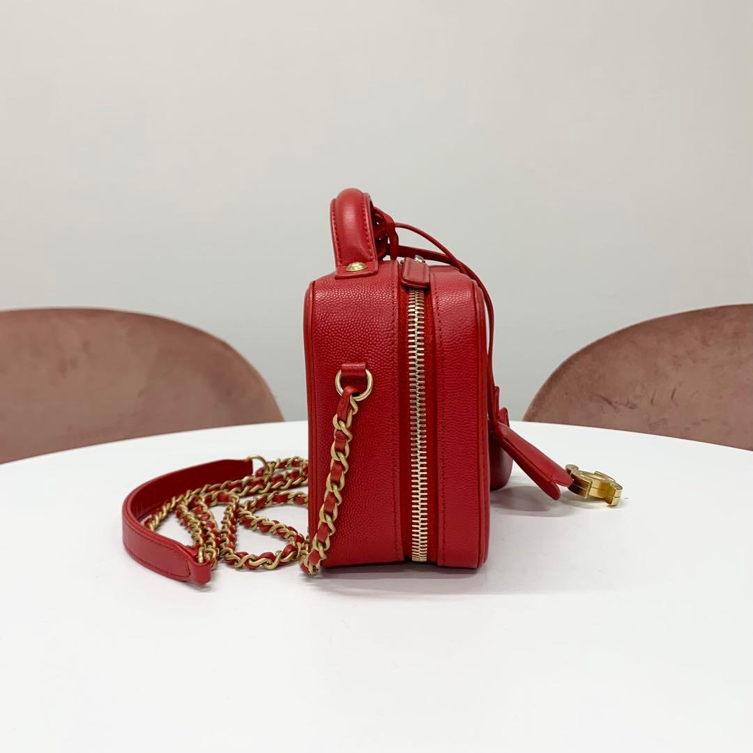 Chanel CC Filigree Quilted Shoulder Bag Caviar Leather — view 2