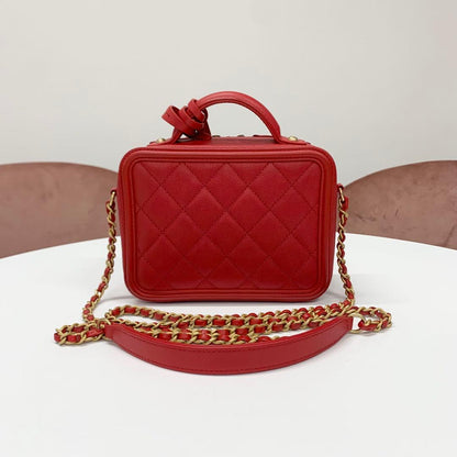 Chanel CC Filigree Quilted Shoulder Bag Caviar Leather — view 3