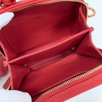 Chanel CC Filigree Quilted Shoulder Bag Caviar Leather — view 6