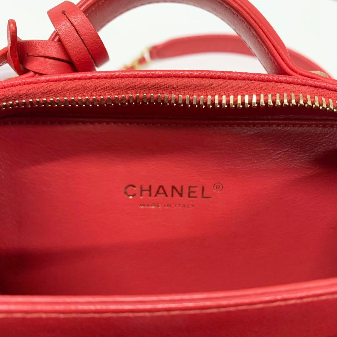 Chanel CC Filigree Quilted Shoulder Bag Caviar Leather — view 7