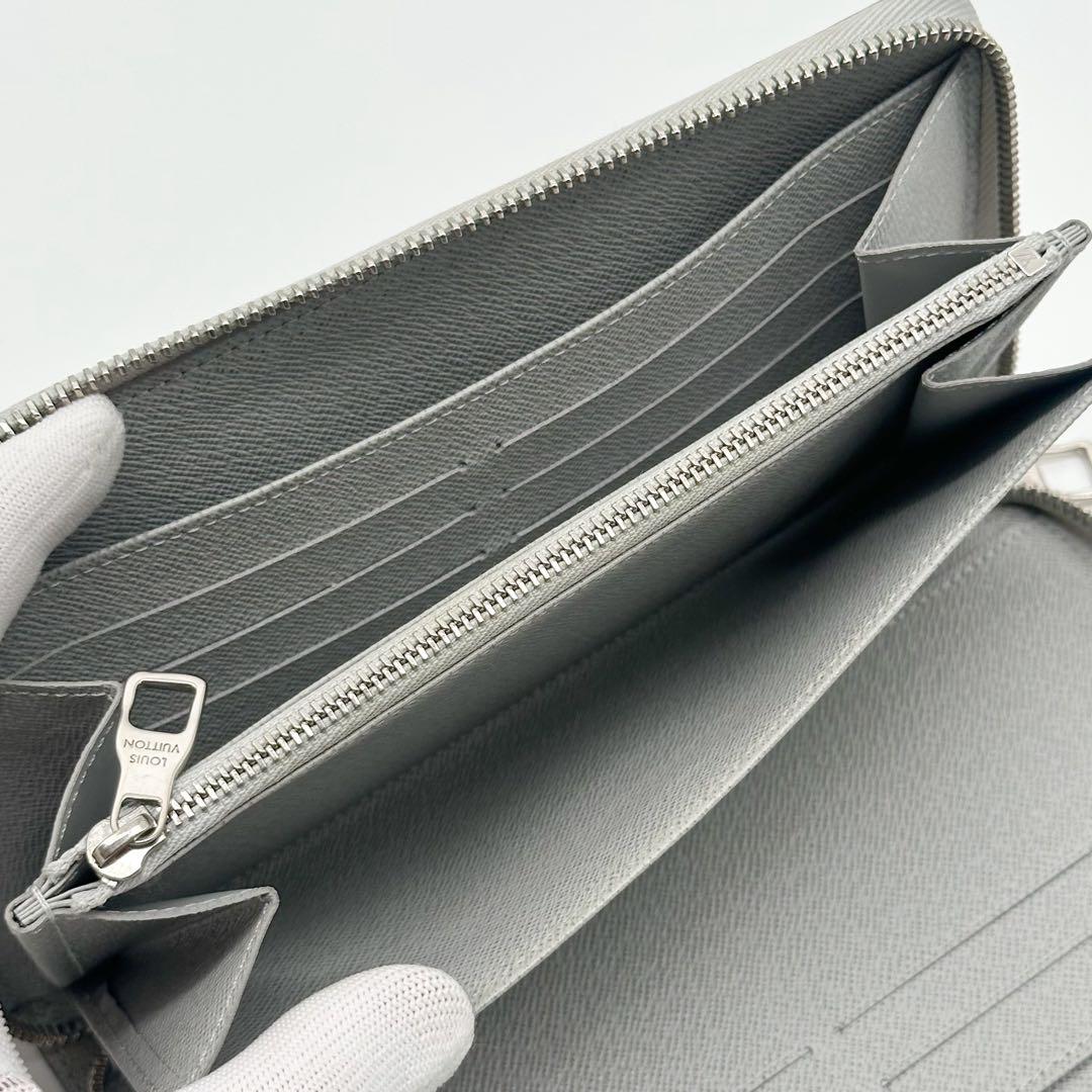 Louis Vuitton Slightly New Zippy Organizer Logo Story Wallet — view 8