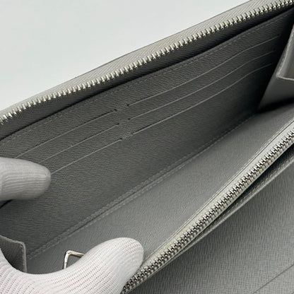 Louis Vuitton Slightly New Zippy Organizer Logo Story Wallet — view 9
