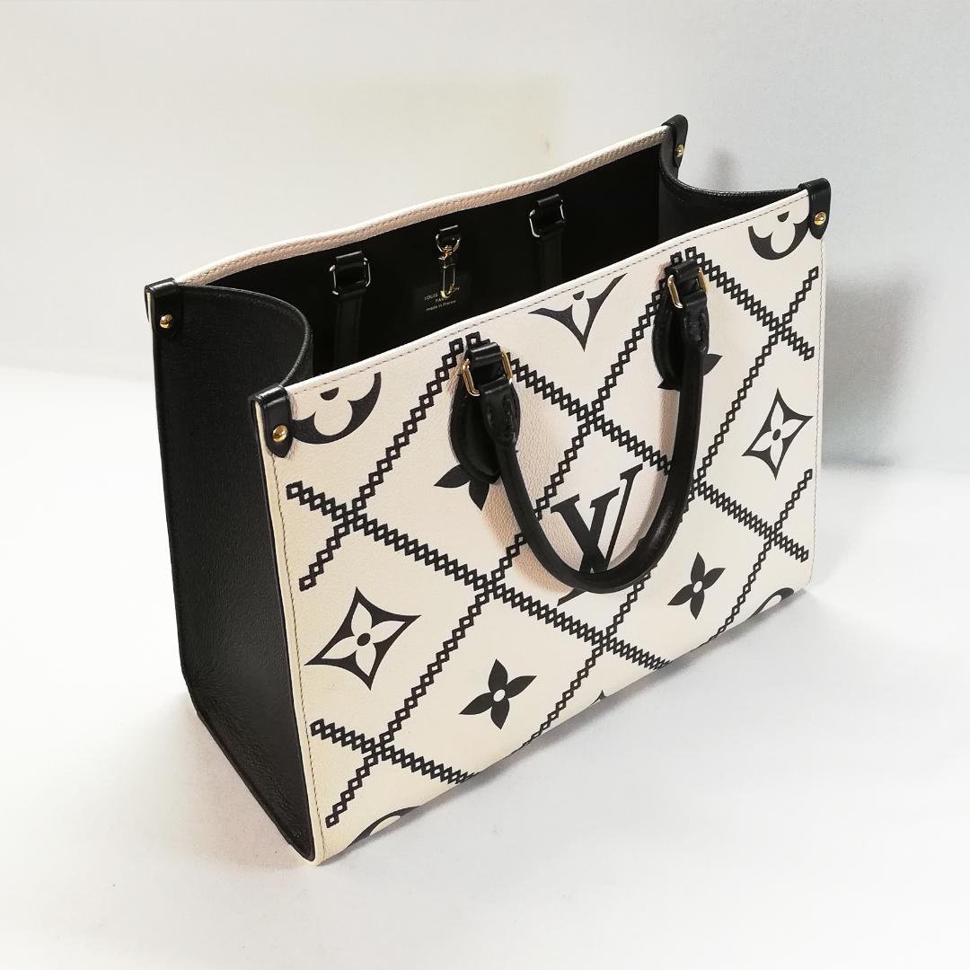 Louis Vuitton On The Go Tote Bag — view 2