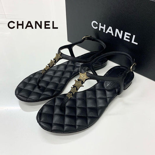 Chanel CC Logo Star Quilted Leather Thong Sandals Black