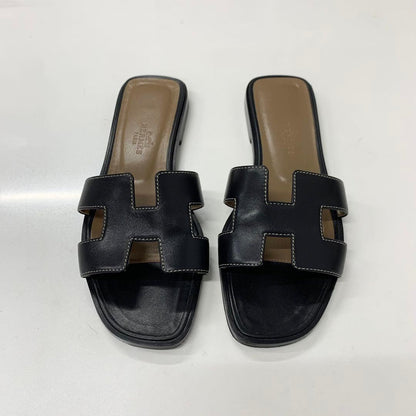 Hermes Oran Leather Sandals Black — view 2