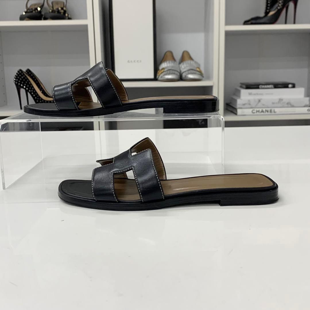 Hermes Oran Leather Sandals Black — view 3