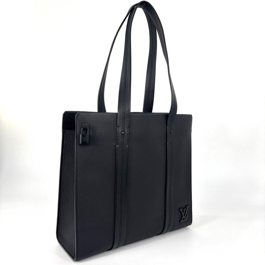 Louis Vuitton LV Aerogram Take Off Tote Black — view 3