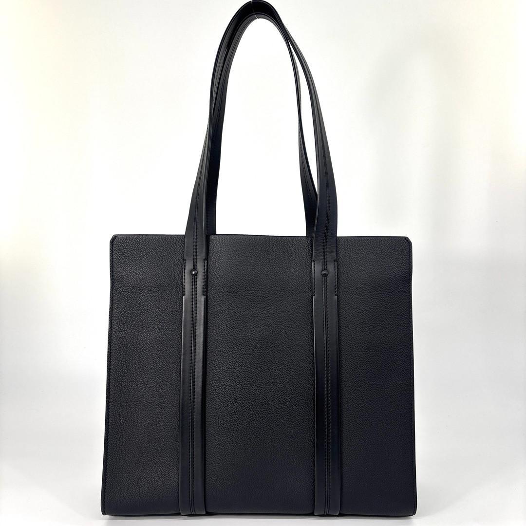 Louis Vuitton LV Aerogram Take Off Tote Black — view 5