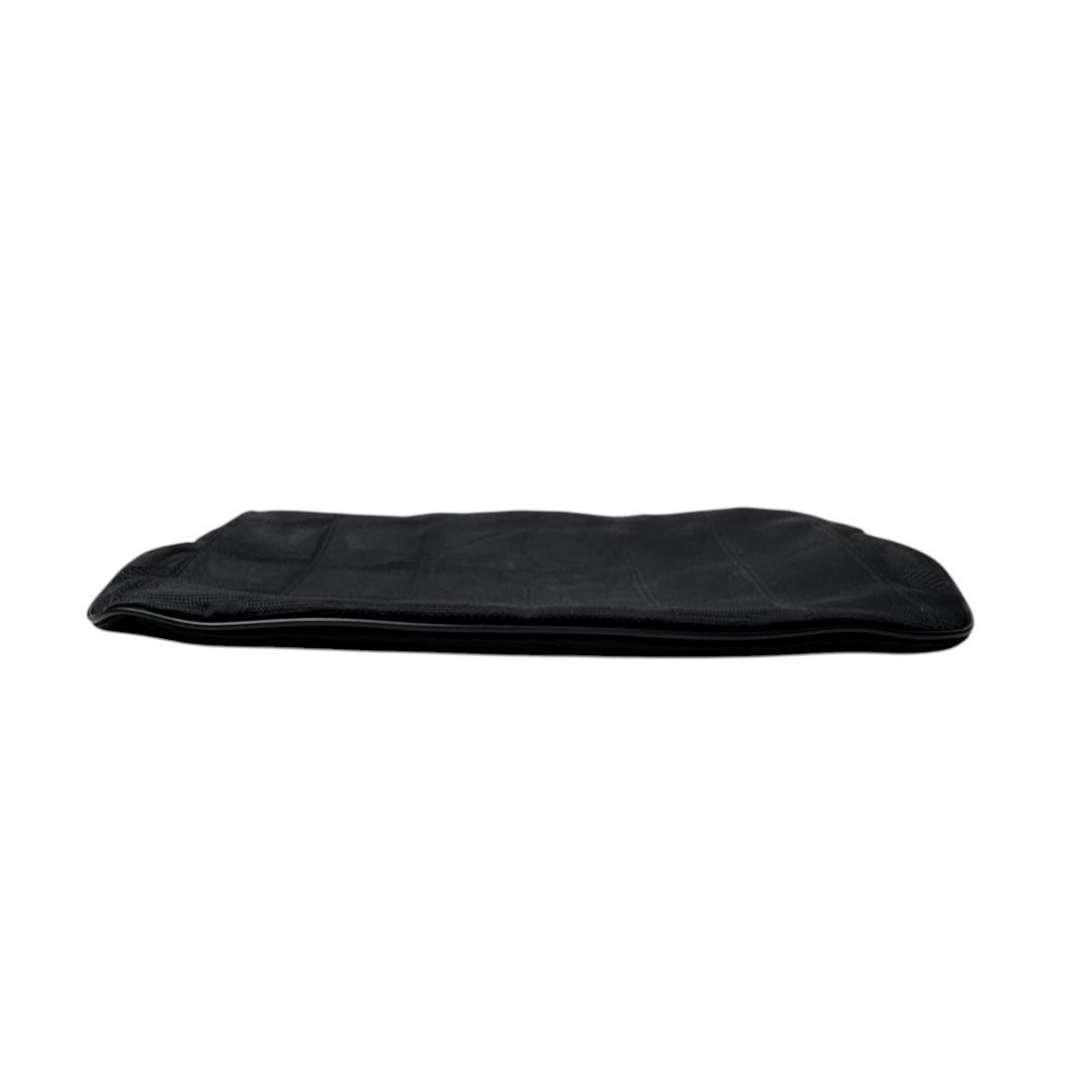 Chanel New Travel Line Pouch Black — view 5