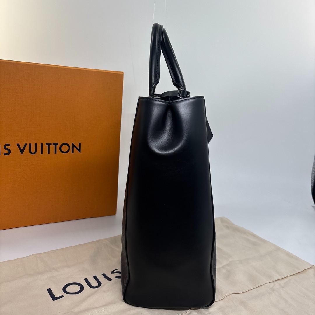 Louis Vuitton Monogram Eclipse Grand Sac Tote Bag — view 4