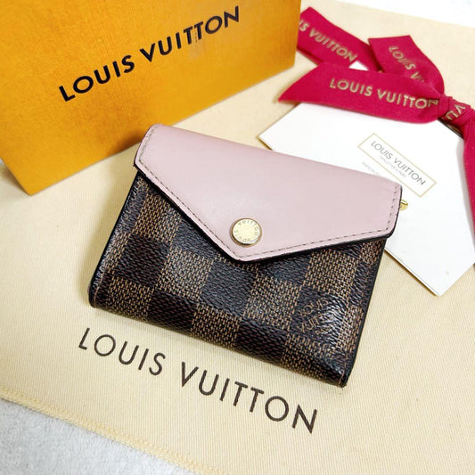 Louis Vuitton Portefeuille Zoë Damier Rose Ballerine Folding Wallet