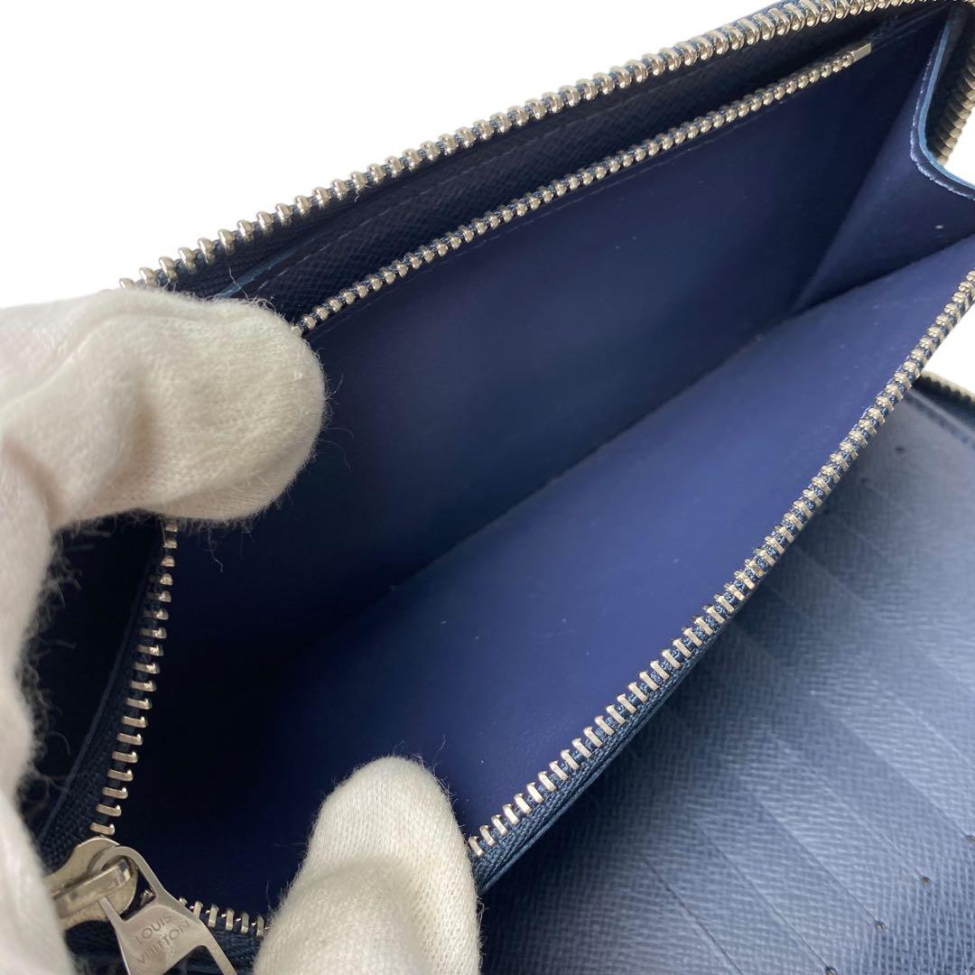 Louis Vuitton Taiga Zippy Wallet Vertical Long Wallet
