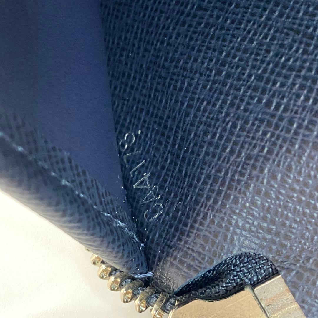 Louis Vuitton Taiga Zippy Wallet Vertical Long Wallet