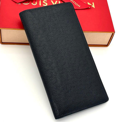 Louis Vuitton Wallet Taiga Portefeuille Brazza NM Navy — view 2