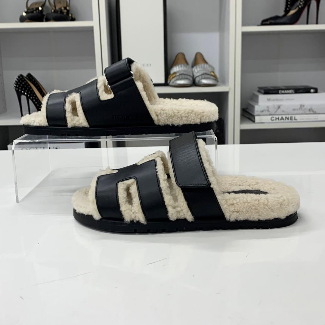 Hermes Chypre Leather Shearling Flat Sandals Black Ivory — view 3