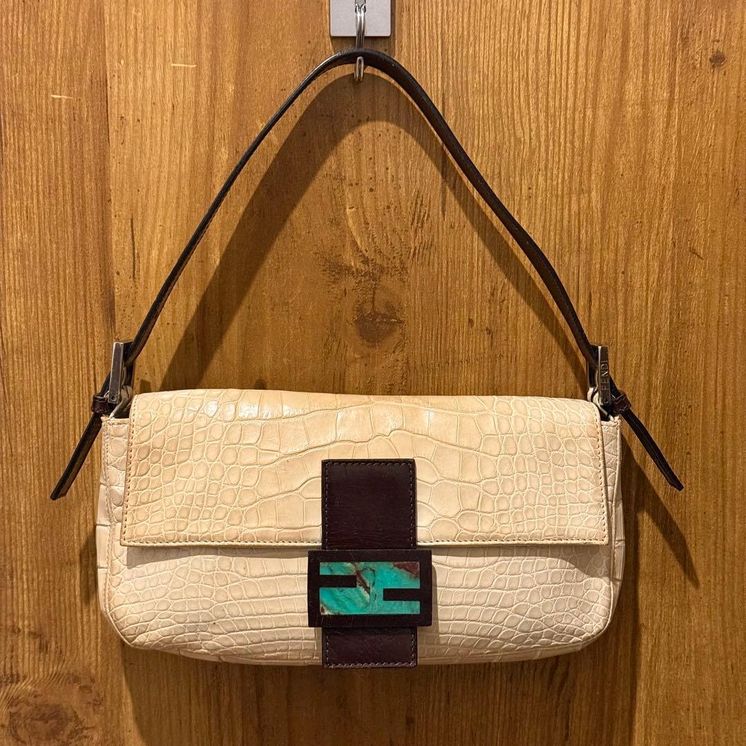 Fendi Baguette Shoulder Bag — view 4