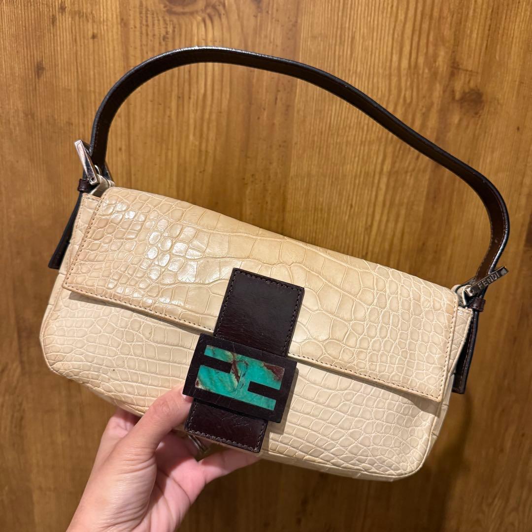 Fendi Baguette Shoulder Bag — view 5