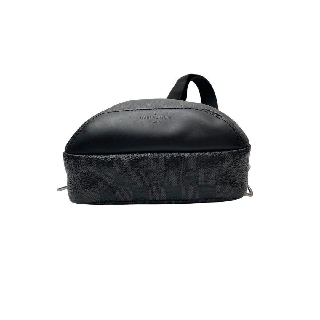 Louis Vuitton Damier Graphite Avenue Body Shoulder Bag — view 5