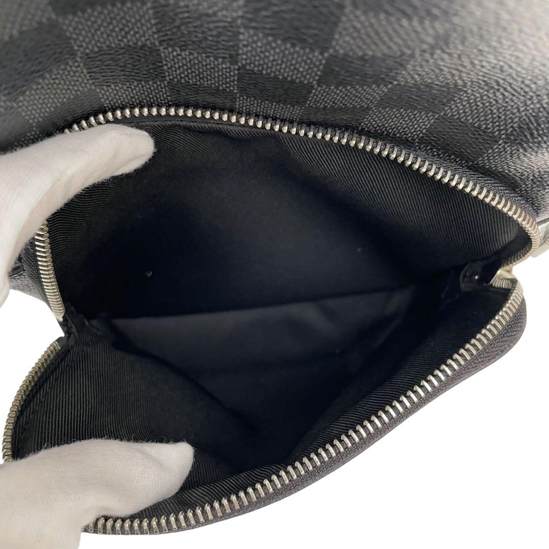 Louis Vuitton Damier Graphite Avenue Body Shoulder Bag — view 8