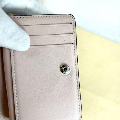 Louis Vuitton Portefeuille Cles A Mahina Monogram Magnolia