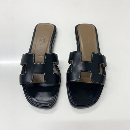 Hermes Oran Leather Sandals Black — view 2