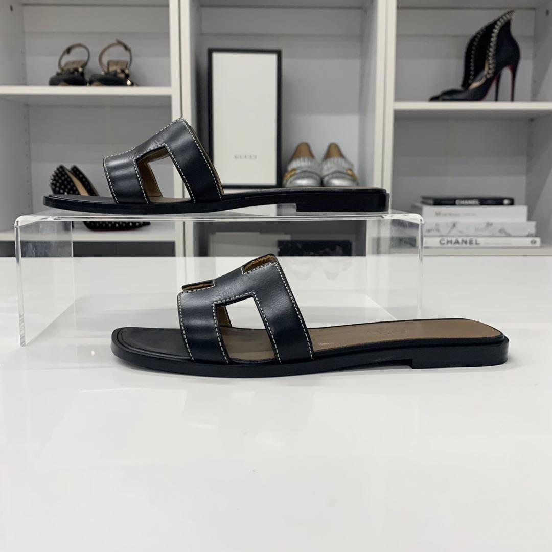 Hermes Oran Leather Sandals Black — view 3