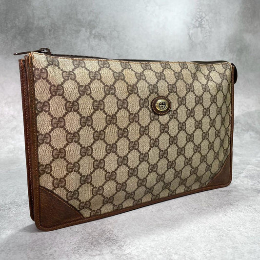 Gucci GG Clutch Brown Leather Logo Gold