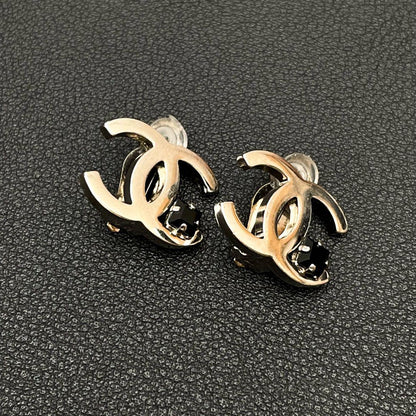 Chanel 05P CC Logo Earrings Icon Silver Black Coco — view 3